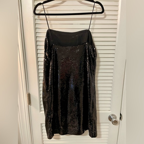 H&M- block sequence mini dress. Never worn. Tags on. - Picture 2 of 3